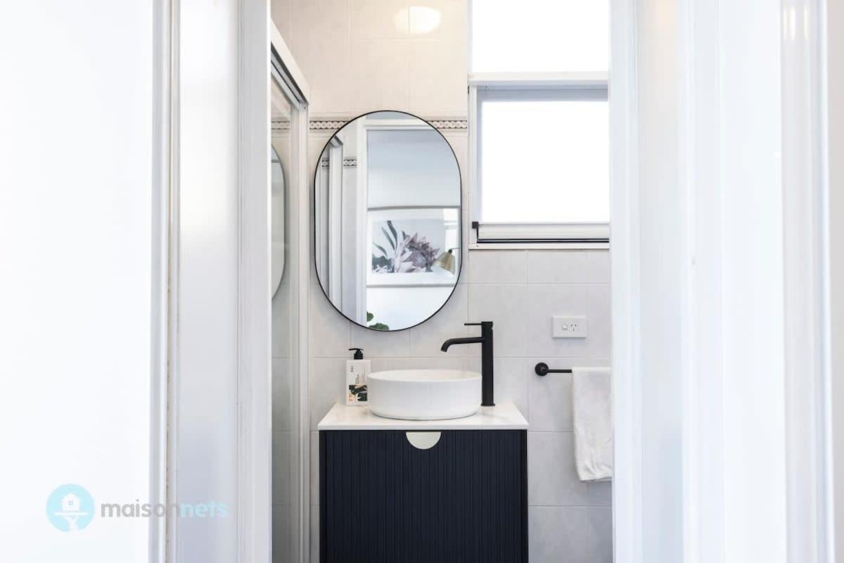 Studio Apt With Parking Balcony & Water Views Sydney Zewnętrze zdjęcie